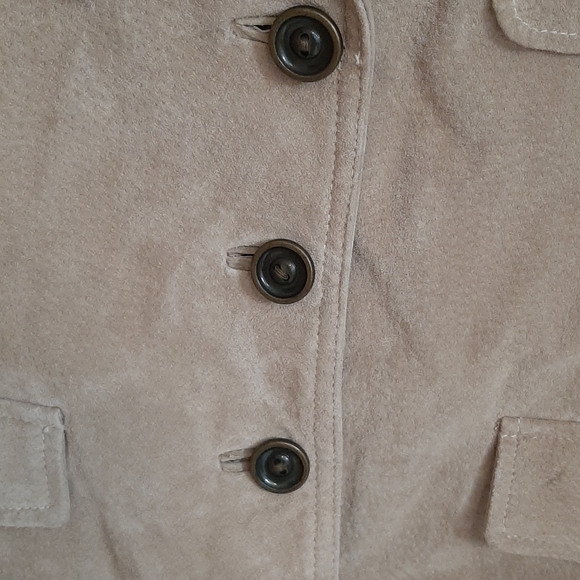 Wilson's Leather Neutral Western Coastal Cowgirl Leather Jacket with Buttons - Picture 4 of 14